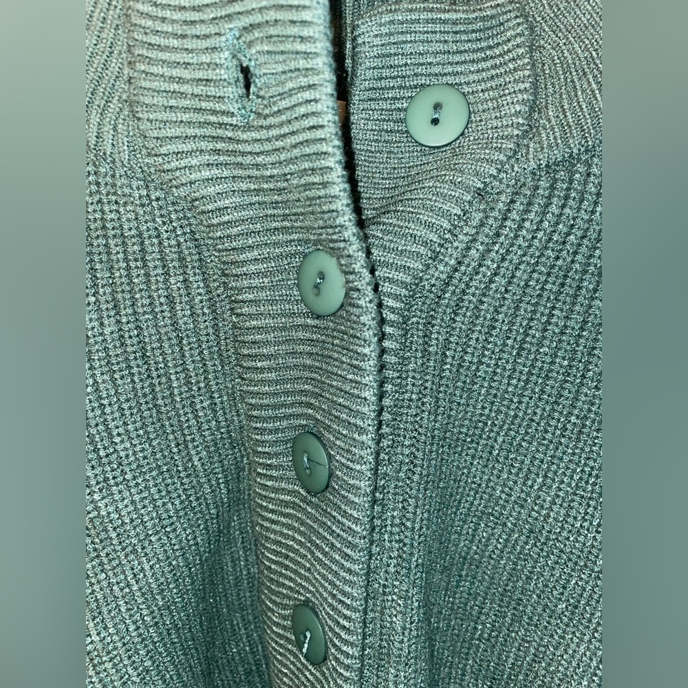 Half button sweater - Picture 2 of 2